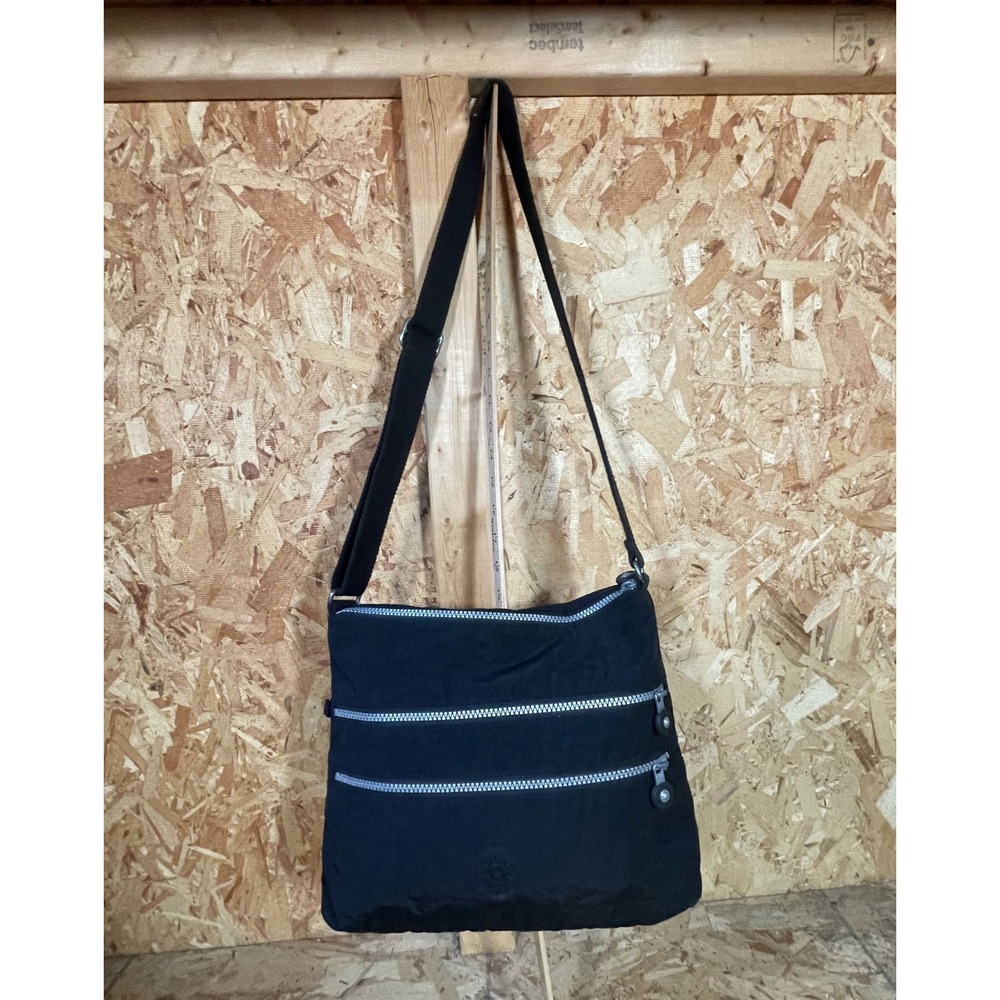 Kipling Alvar Crossbody Bag Black Nylon Adjustable Strap Many Zip Pockets Travel